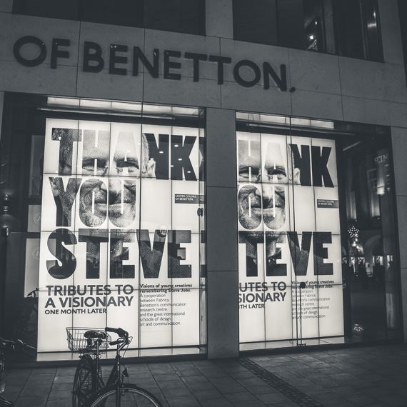 Benetton tribute to steve Jobs